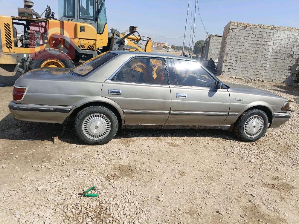 تۆیۆتا کراون